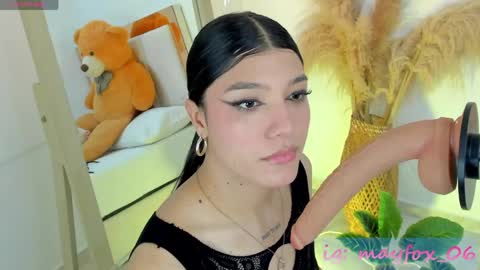 Snapshot of may_fox_ chatting on April 2026 09:09:02 PM May online show from April 2026 09:09:02 PM