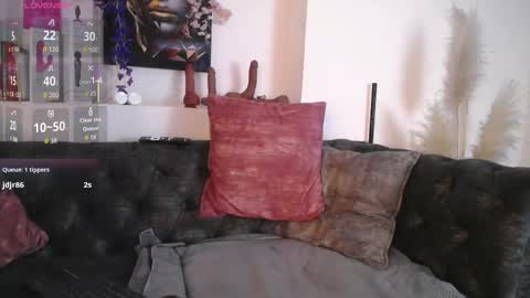 may_wood online show from October 2025 12:03:01 PM