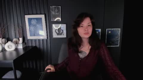 Snapshot of maya___muse chatting on June 2026 12:53:02 PM Maya online show from June 2026 12:53:02 PM