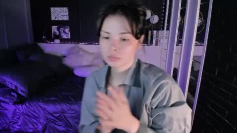 Snapshot of maya___muse chatting on July 2026 01:48:02 PM Maya online show from July 2026 01:48:02 PM