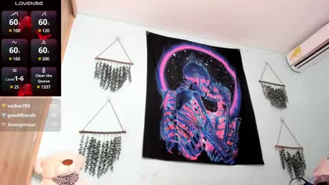 Snapshot of maya__fox chatting on February 2025 01:14:02 AM OF mayitta19 online show from February 2025 01:14:02 AM