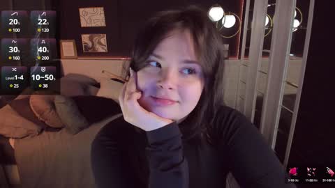 Woman online show from December 2024 06:41:02 PM