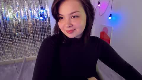 Woman online show from December 2024 06:41:02 AM