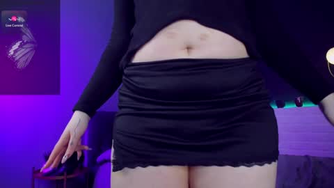 Woman online show from January 2025 11:48:01 AM