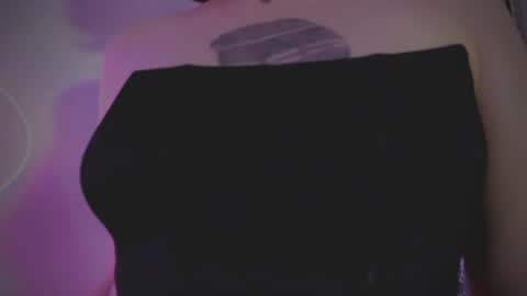 Woman online show from January 2025 12:16:01 PM