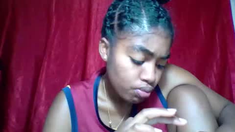 Snapshot of mayajadorelie chatting on October 2025 03:18:02 AM charlesia online show from October 2025 03:18:02 AM