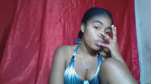 Snapshot of mayajadorelie chatting on October 2025 08:24:02 AM charlesia online show from October 2025 08:24:02 AM