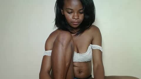 Snapshot of mayalabelle chatting on November 2025 05:23:02 PM mayalabelle online show from November 2025 05:23:02 PM