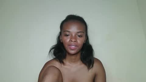 Snapshot of mayalabelle chatting on January 2026 05:27:02 PM mayalabelle online show from January 2026 05:27:02 PM