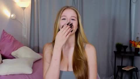 Snapshot of maybaybe chatting on November 2025 04:07:01 PM Alice online show from November 2025 04:07:01 PM