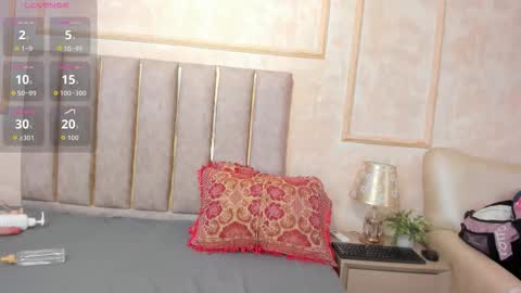 mayevanss online show from November 2025 03:52:01 AM