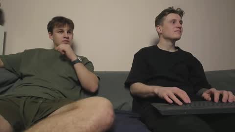 Snapshot of maygly chatting on February 2025 04:26:02 PM Slava and Alextatto online show from February 2025 04:26:02 PM
