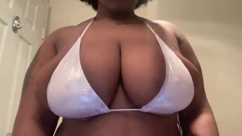 mayluvsu online show from January 2026 06:55:02 PM