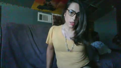 Snapshot of mayra_mayhem chatting on October 2025 08:11:02 PM diana doll online show from October 2025 08:11:02 PM