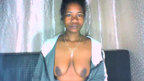 mayrah online show from October 2025 12:09:01 AM