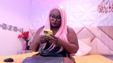 Snapshot of maystorm_ chatting on October 2025 03:04:01 AM May online show from October 2025 03:04:01 AM