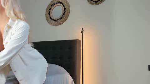 mazekyn online show from February 2026 09:00:01 PM