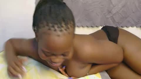 mazel_quincy online show from September 2025 07:47:01 PM