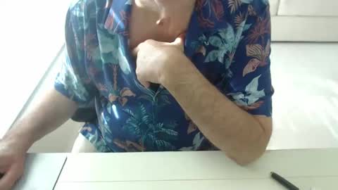 Snapshot of mbeastie chatting on November 2025 07:16:01 PM Beastie online show from November 2025 07:16:01 PM