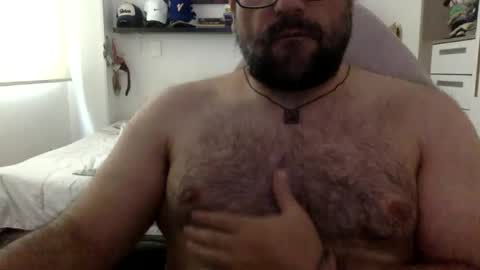 Snapshot of mbotve chatting on April 2026 07:56:02 PM VzlaMan online show from April 2026 07:56:02 PM