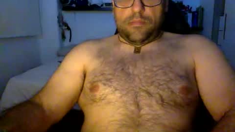 Snapshot of mbotve chatting on May 2026 11:22:02 PM VzlaMan online show from May 2026 11:22:02 PM