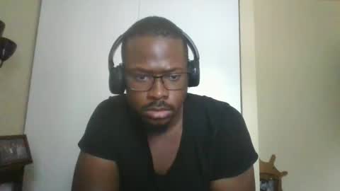 Mark online show from October 2025 03:53:01 PM