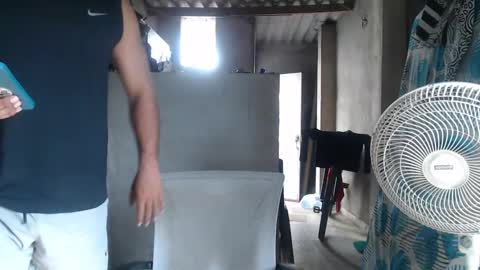 Mcgregor online show from October 2025 07:56:02 PM