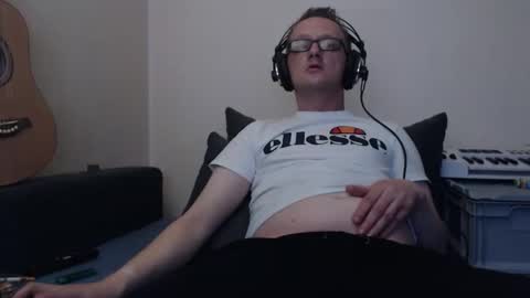 Mike online show from October 2025 07:10:02 PM