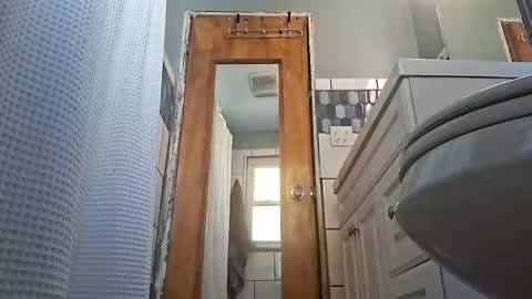 Snapshot of mcmuffin1827 chatting on November 2025 02:51:02 PM Mcmuffin1827 online show from November 2025 02:51:02 PM