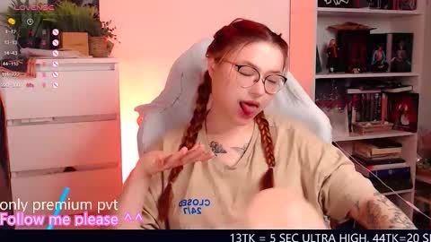 Hanna online show from November 2025 10:29:02 PM