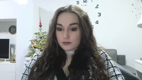 Snapshot of me_lissa_sun chatting on December 2024 05:33:02 AM Melissa online show from December 2024 05:33:02 AM