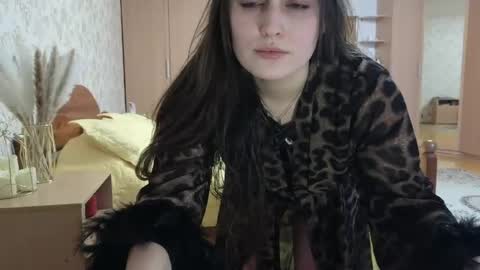 Snapshot of me_lissa_sun chatting on January 2025 07:04:02 AM Melissa online show from January 2025 07:04:02 AM