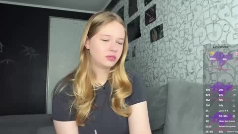 Michelle online show from September 2025 01:05:02 AM