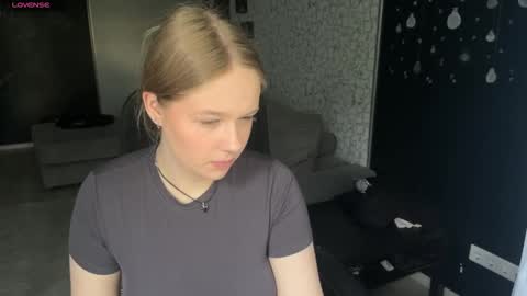 Michelle online show from September 2025 01:39:01 AM