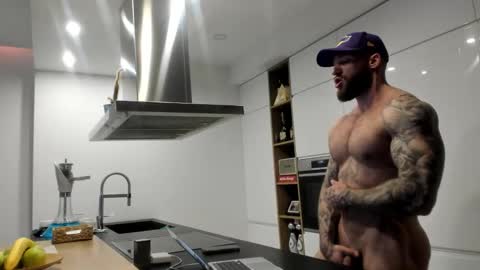 Snapshot of mealphamale chatting on February 2026 01:28:02 PM Alpha Male online show from February 2026 01:28:02 PM