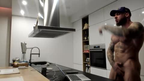 Snapshot of mealphamale chatting on February 2026 07:33:02 PM Alpha Male online show from February 2026 07:33:02 PM