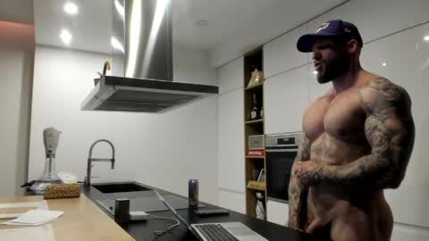 Snapshot of mealphamale chatting on June 2026 05:03:04 PM Alpha Male online show from June 2026 05:03:04 PM
