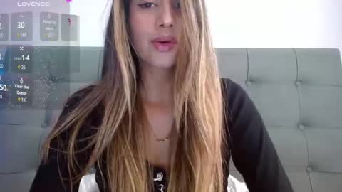 Snapshot of mecute1 chatting on October 2025 12:50:01 PM mecute1 online show from October 2025 12:50:01 PM