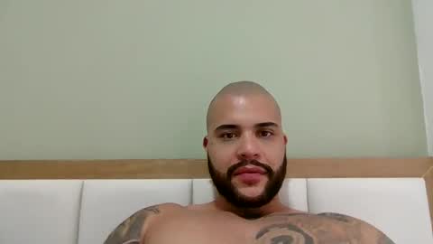 filippoae online show from October 2025 06:07:02 PM