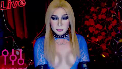 Snapshot of medusaprey chatting on October 2025 03:13:01 PM THE QUEEN ALPHA Queen Medusa Prey online show from October 2025 03:13:01 PM