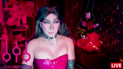 THE QUEEN ALPHA   Queen Medusa Prey online show from March 2026 11:33:01 PM