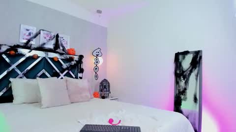 Melody online show from October 2025 11:44:02 AM