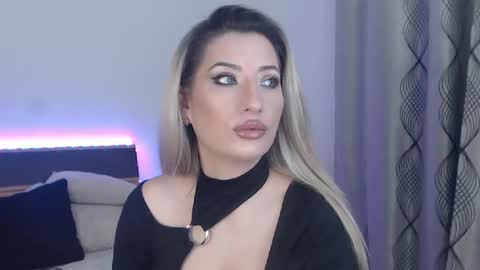 Megan Blazee  online show from January 2025 08:04:01 PM