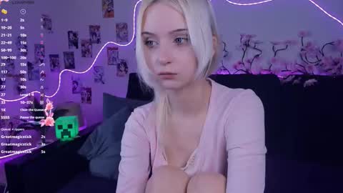 Megan and Anna online show from November 2025 07:27:01 PM