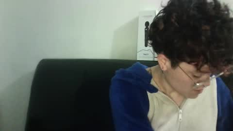 Megan and sophi online show from March 2025 08:16:01 AM