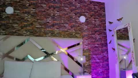     online show from November 2025 11:20:01 AM