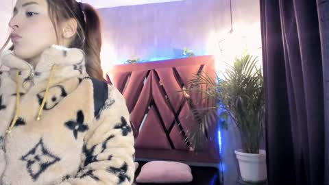    online show from January 2025 02:10:02 AM