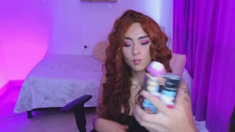 Snapshot of megan_ricci chatting on February 2025 09:59:01 PM Laura online show from February 2025 09:59:01 PM