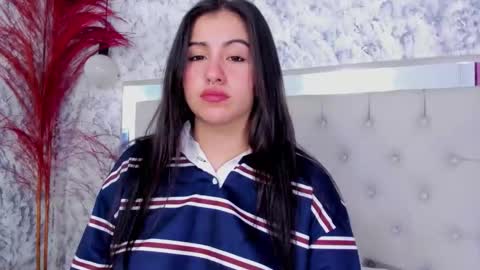 MEGAN  online show from December 2025 11:19:01 AM