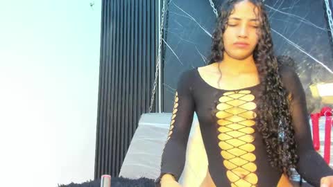 Snapshot of megan_siner chatting on May 2026 12:35:01 PM Megan Siner online show from May 2026 12:35:01 PM